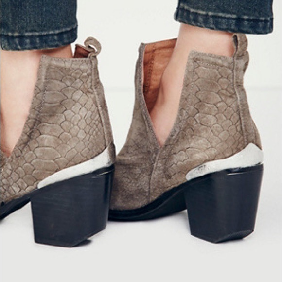 Jeffrey Campbell Cromwell Khaki Matte Snake Boot US 9 - Picture 2 of 15